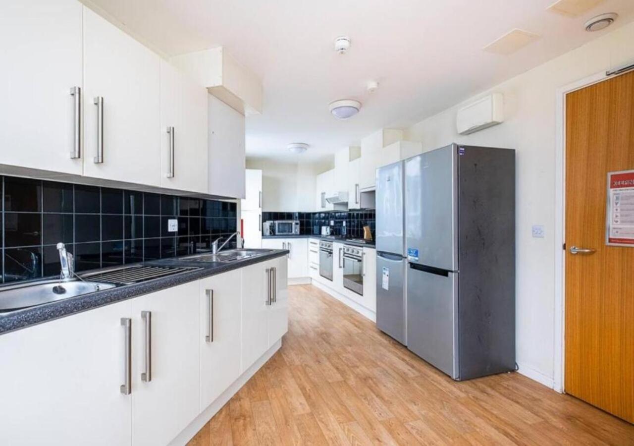 Trendy Ensuite Rooms, Southwark - Sk Лондон Экстерьер фото